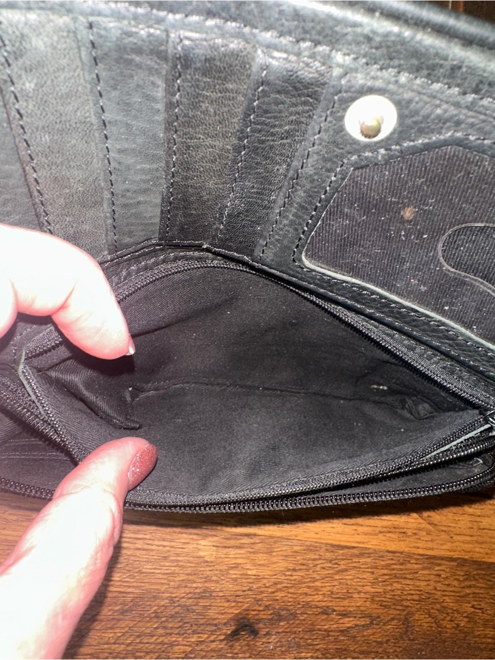 Vintage Fossil Embossed Leather Zip Clutch Wallet - Picture 6 of 7